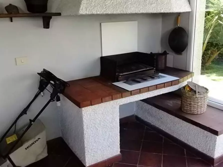 Immagine 5 di Appartamento in vendita  a Massa