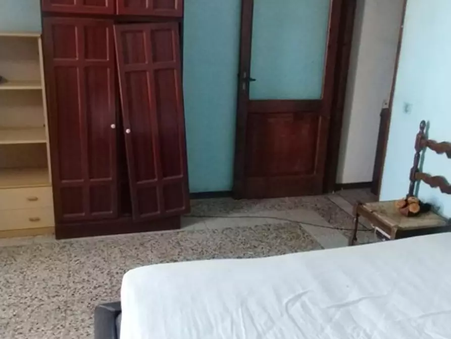 Immagine 28 di Casa indipendente in vendita  a Massa