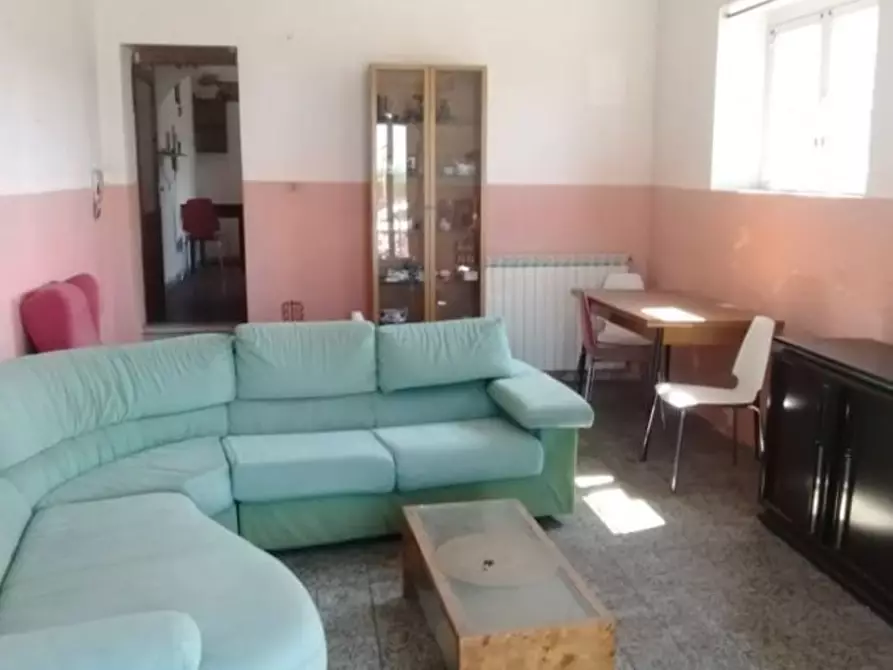 Immagine 5 di Casa indipendente in vendita  a Massa