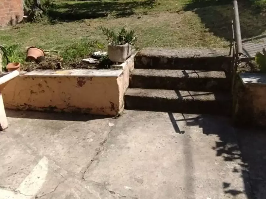 Immagine 13 di Casa indipendente in vendita  a Massa