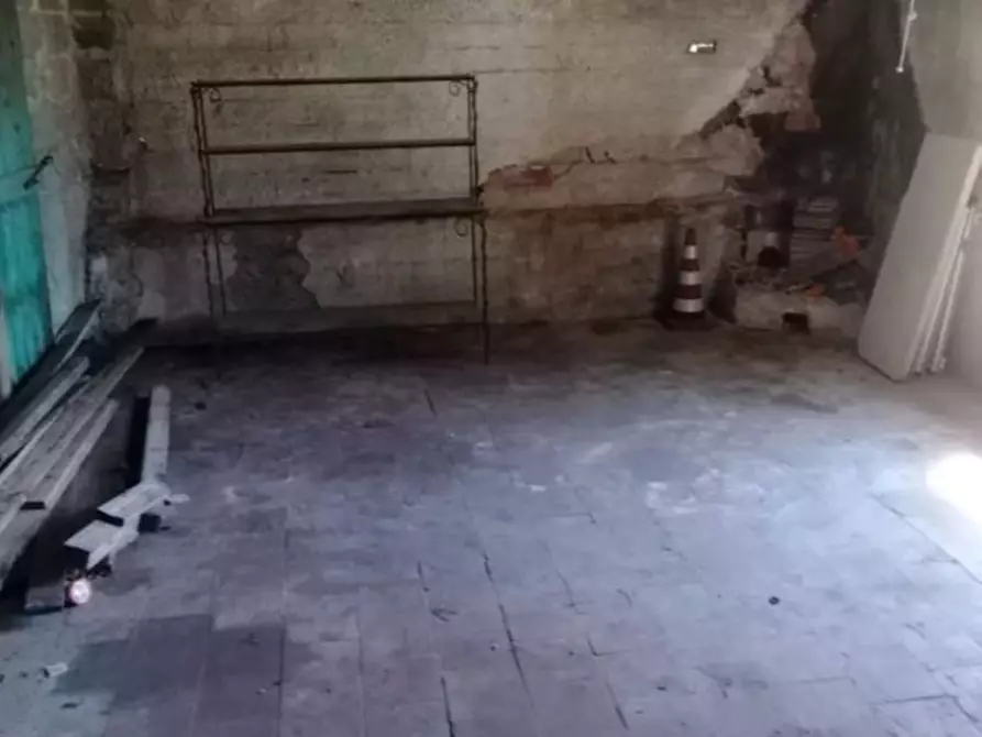 Immagine 14 di Casa indipendente in vendita  a Massa