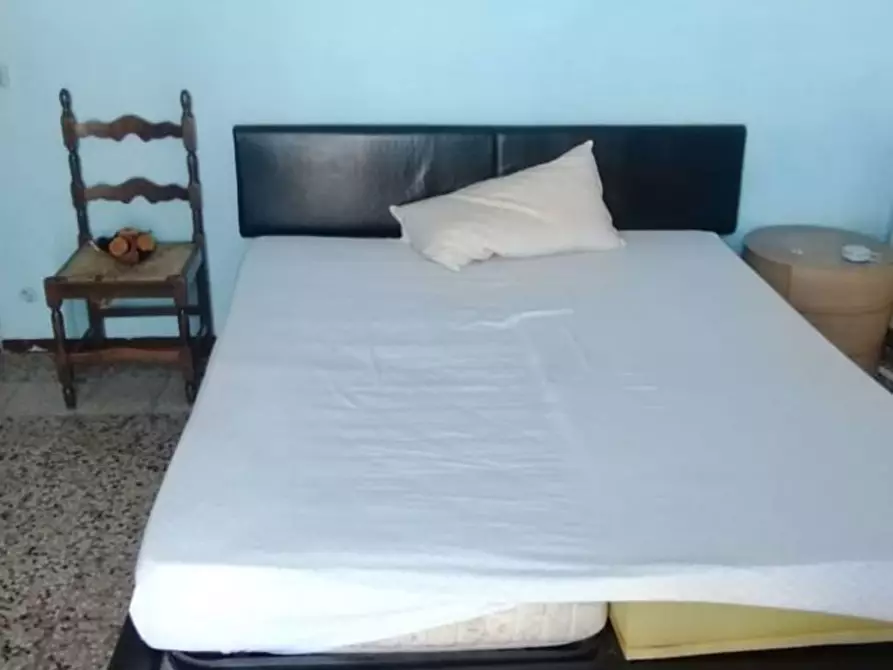 Immagine 4 di Casa indipendente in vendita  a Massa