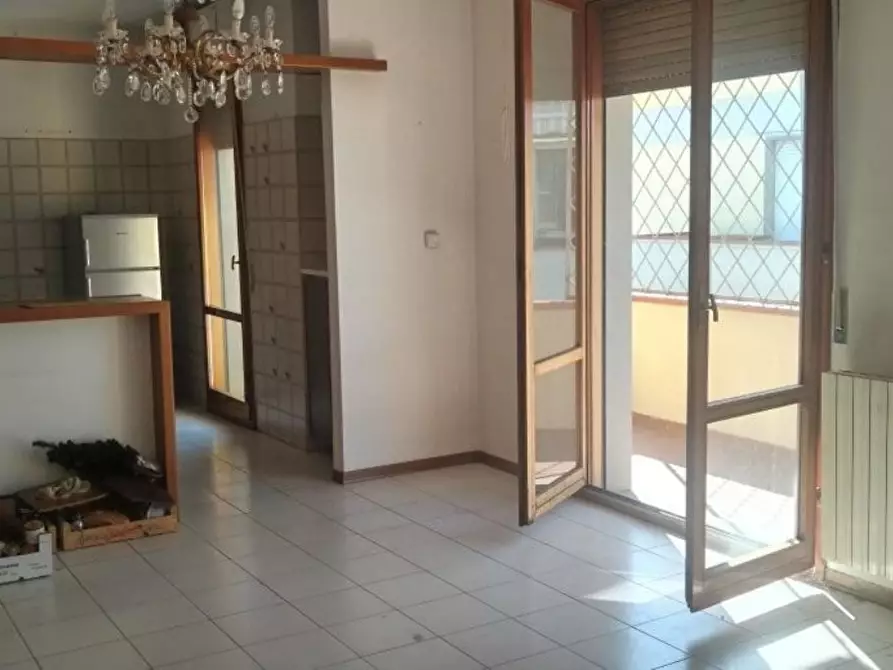 Immagine 2 di Appartamento in vendita  a Massa