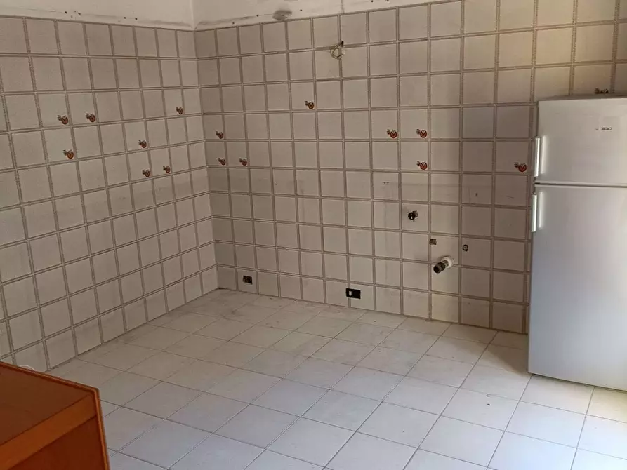 Immagine 11 di Appartamento in vendita  a Massa