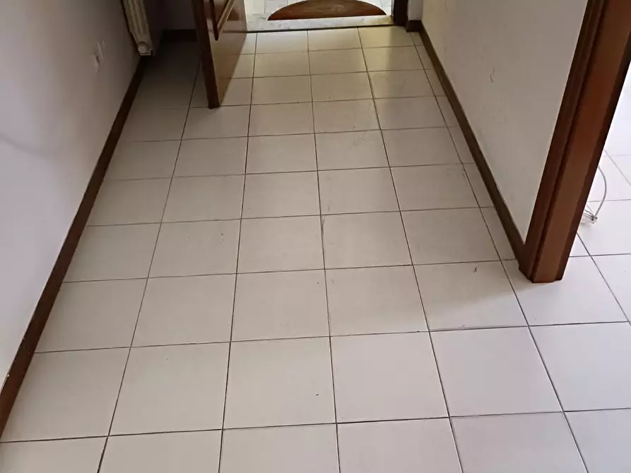 Immagine 6 di Appartamento in vendita  a Massa