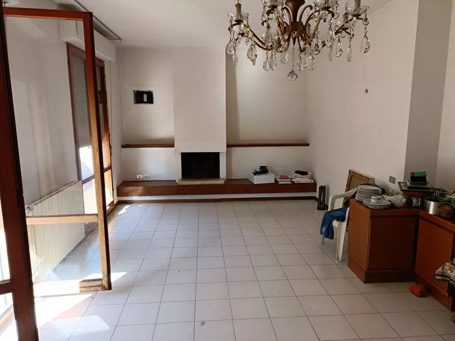 Immagine 5 di Appartamento in vendita  a Massa