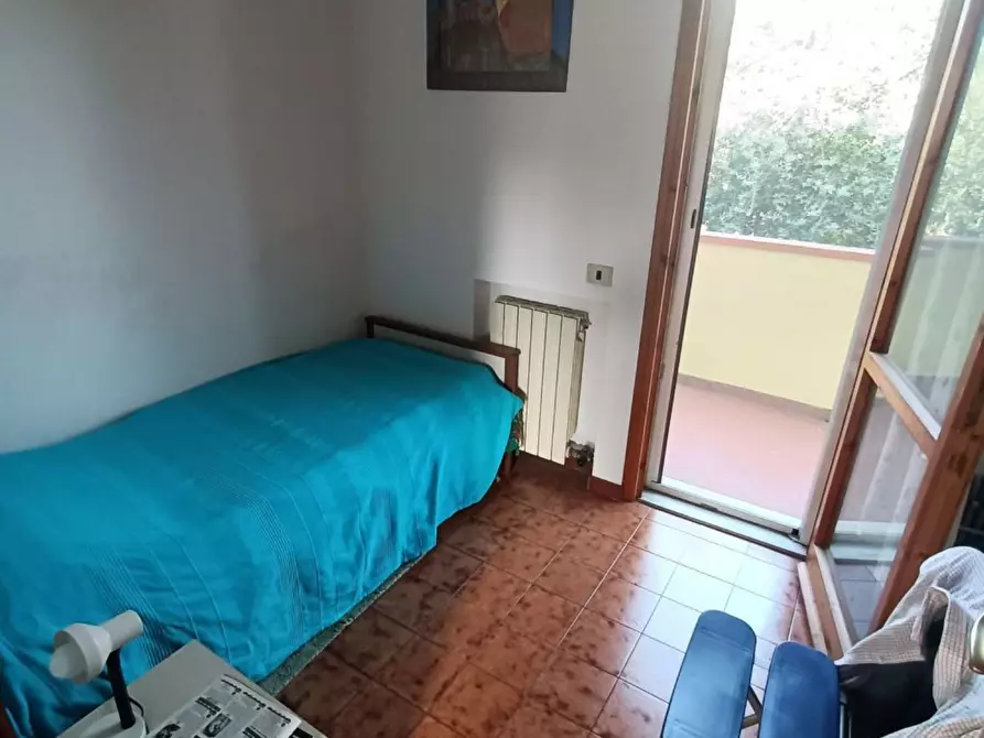 Immagine 4 di Villetta a schiera in vendita  a Massa