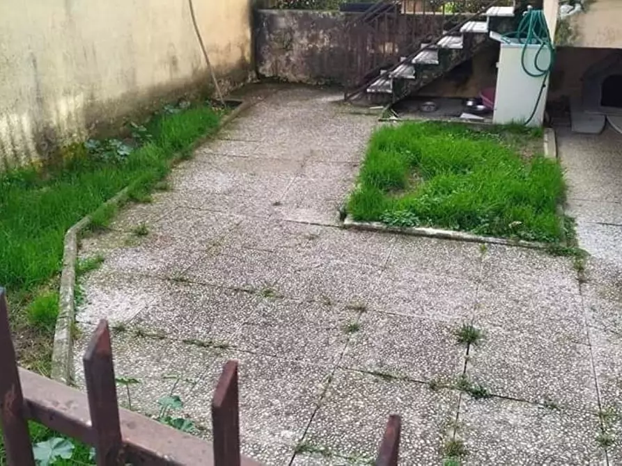 Immagine 10 di Villetta a schiera in vendita  a Massa