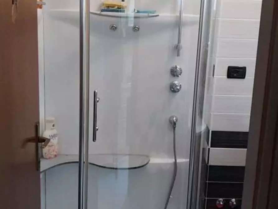 Immagine 13 di Villetta a schiera in vendita  a Massa