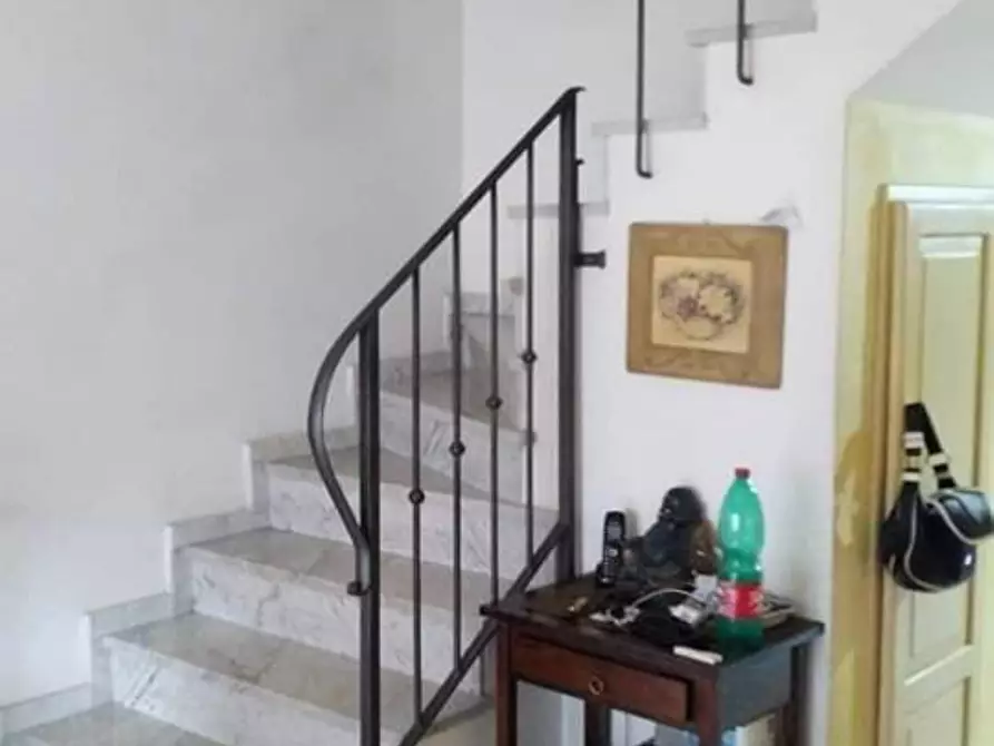 Immagine 16 di Villetta a schiera in vendita  a Massa