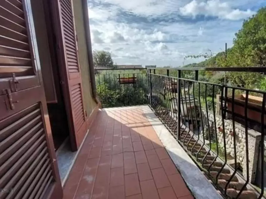 Immagine 6 di Appartamento in vendita  a Massa