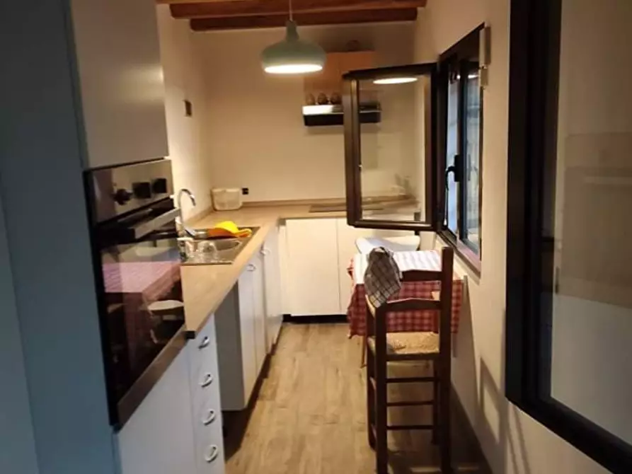 Immagine 8 di Casa indipendente in vendita  a Massa