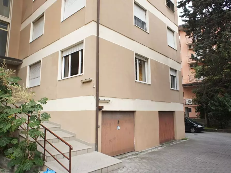 Immagine 10 di Appartamento in vendita  a Massa