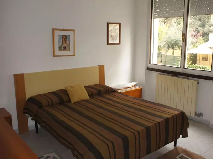 Immagine 9 di Appartamento in vendita  a Massa