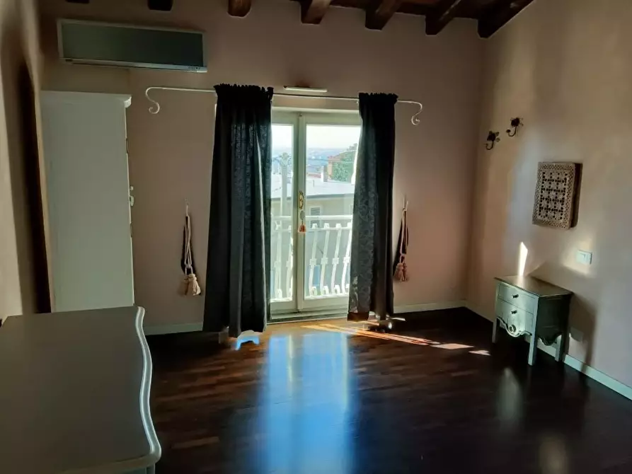 Immagine 11 di Villetta a schiera in vendita  a Massa