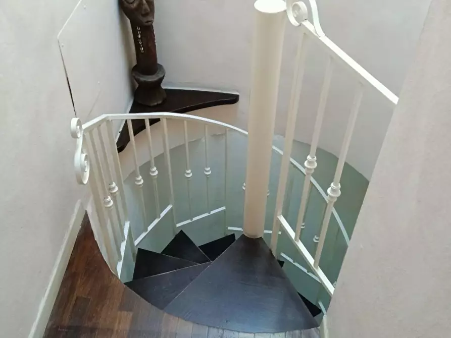 Immagine 15 di Villetta a schiera in vendita  a Massa