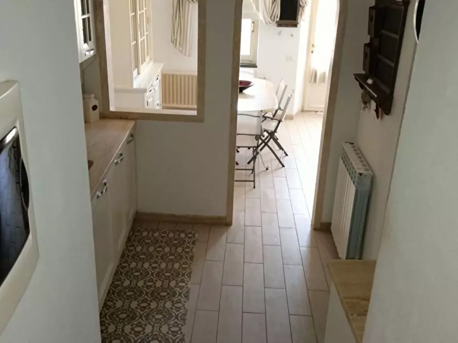 Immagine 20 di Villetta a schiera in vendita  a Massa