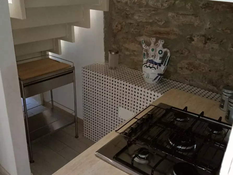 Immagine 6 di Villetta a schiera in vendita  a Massa