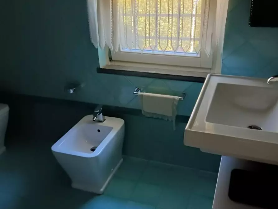 Immagine 12 di Villetta a schiera in vendita  a Massa