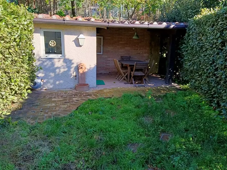 Immagine 5 di Villetta a schiera in vendita  a Massa