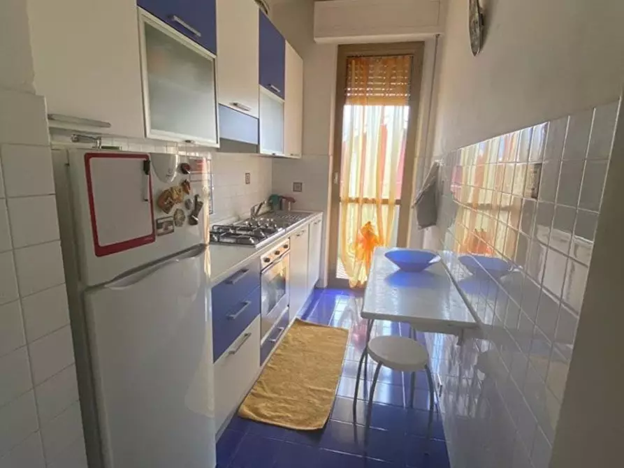 Immagine 2 di Appartamento in vendita  a Massa