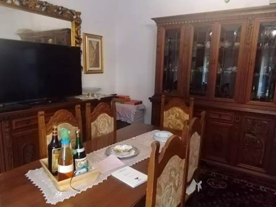 Immagine 4 di Appartamento in vendita  a Massa