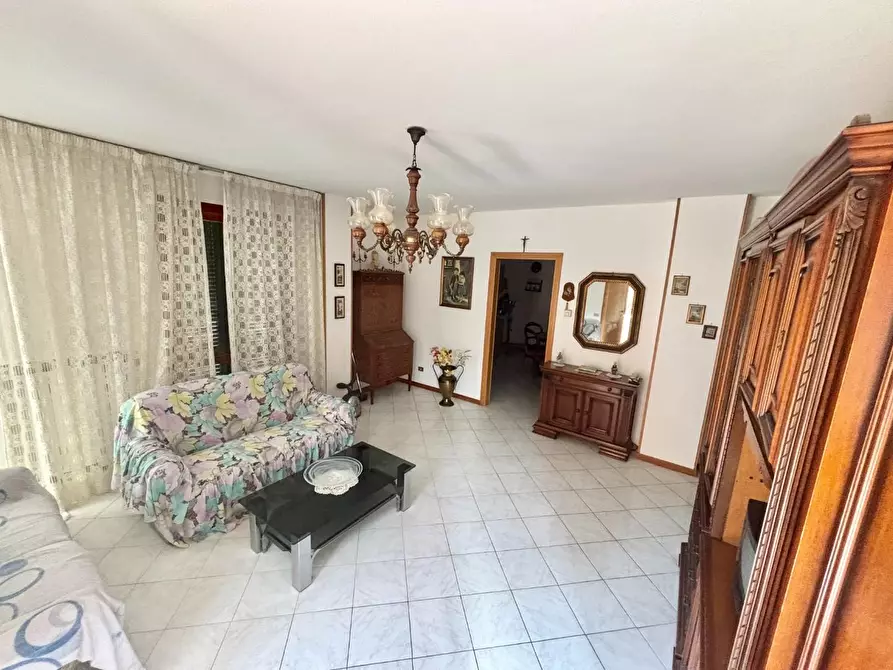 Immagine 15 di Villetta a schiera in vendita  a Castelfranco Di Sotto