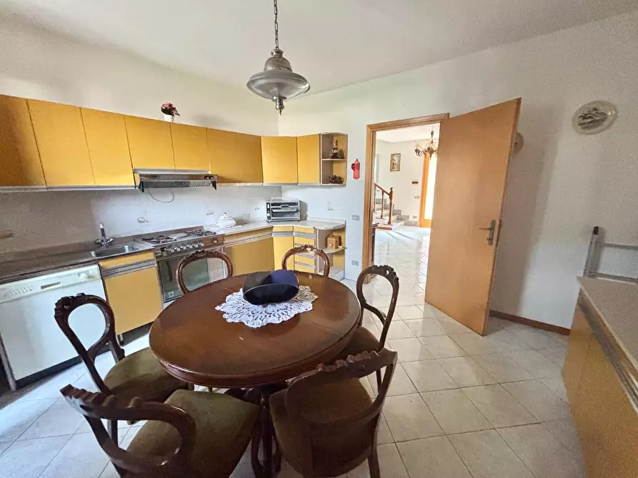 Immagine 18 di Villetta a schiera in vendita  a Castelfranco Di Sotto