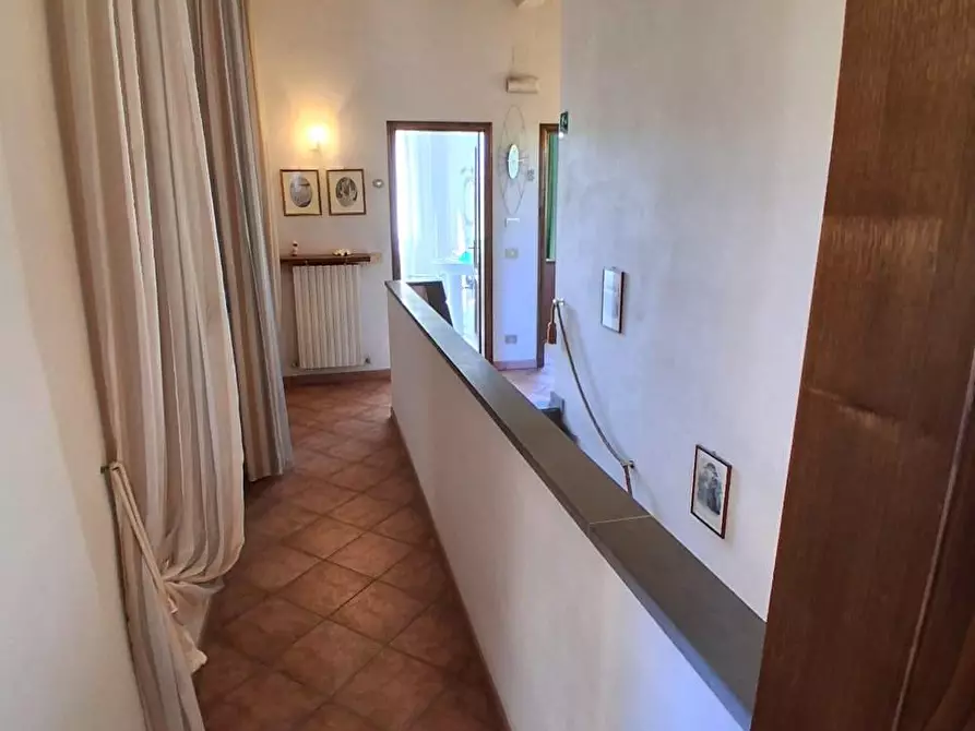 Immagine 22 di Villa in vendita  a Lucca