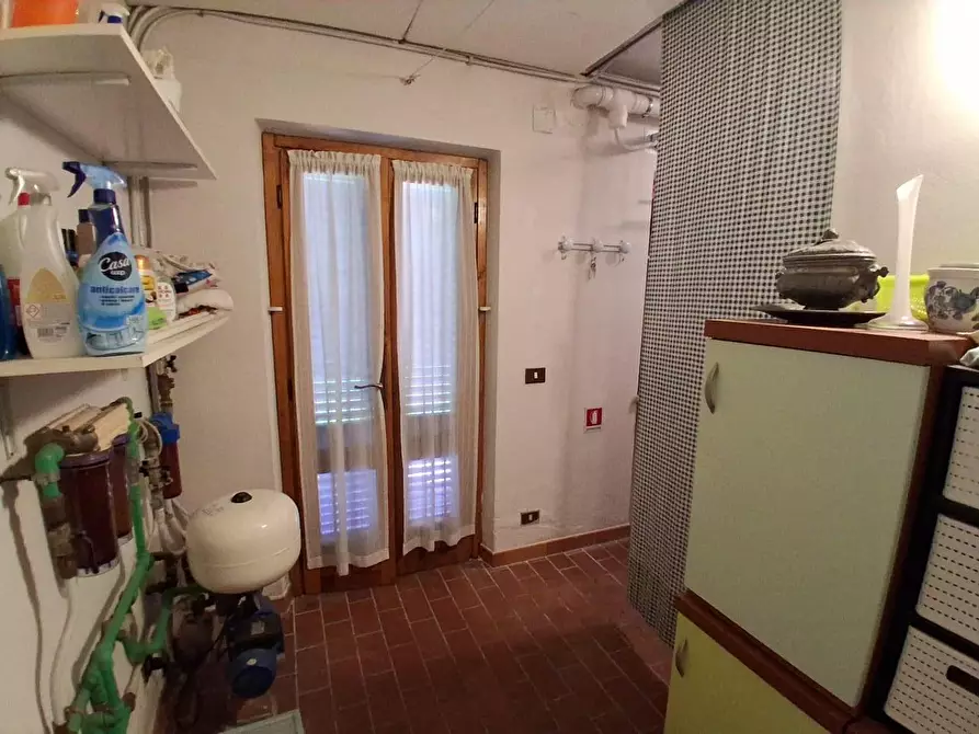 Immagine 16 di Villa in vendita  a Lucca