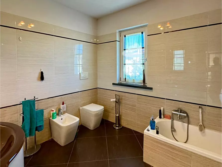 Immagine 36 di Casa indipendente in vendita  a Capannori