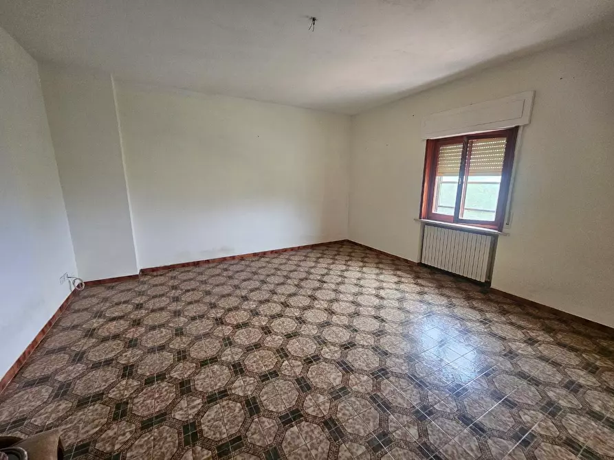 Immagine 32 di Appartamento in vendita  a Collesalvetti