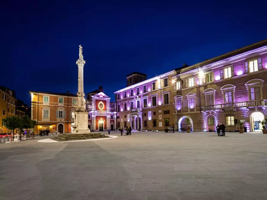 Immagine 12 di Appartamento in vendita  a Massa