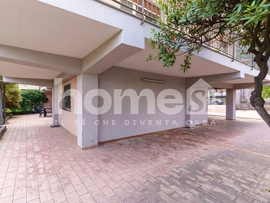 Immagine 33 di Villa in vendita  a Acireale