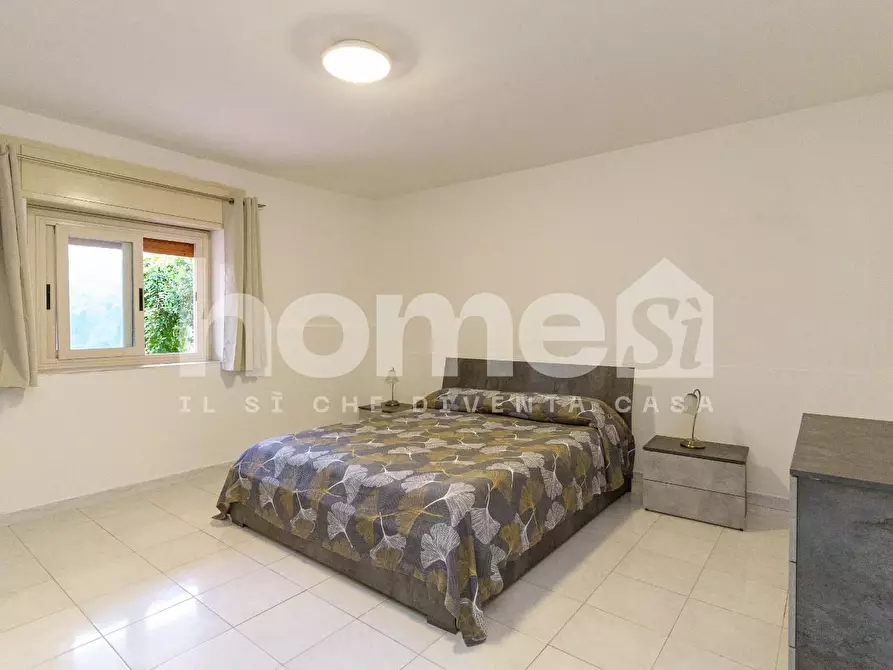 Immagine 4 di Villa in vendita  a Acireale