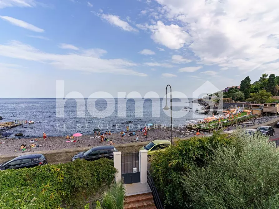 Immagine 28 di Villa in vendita  a Acireale