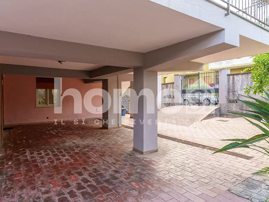 Immagine 34 di Villa in vendita  a Acireale