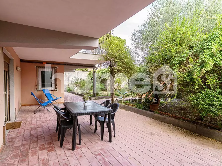 Immagine 29 di Villa in vendita  a Acireale