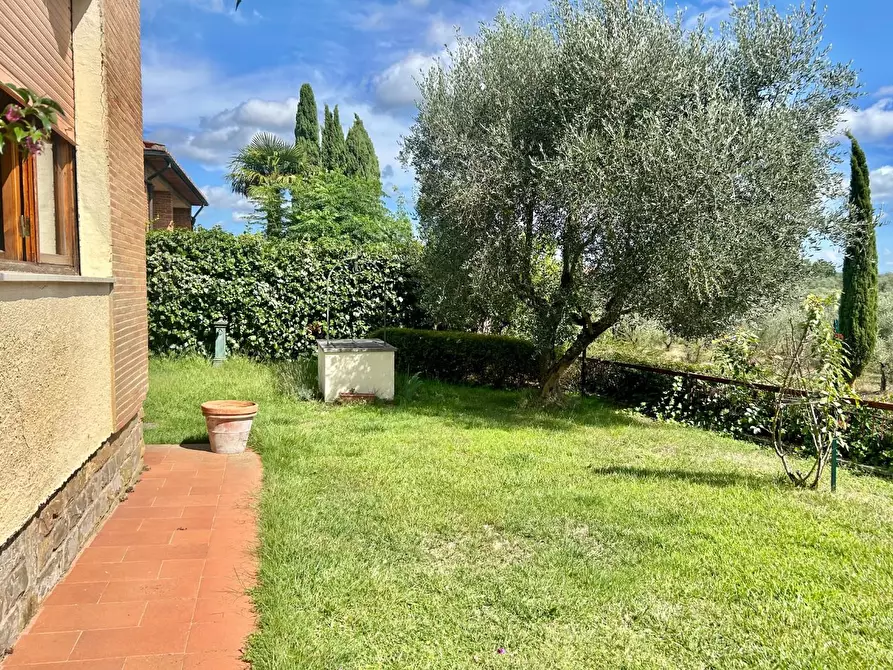 Immagine 36 di Porzione di casa in vendita  a Monteriggioni