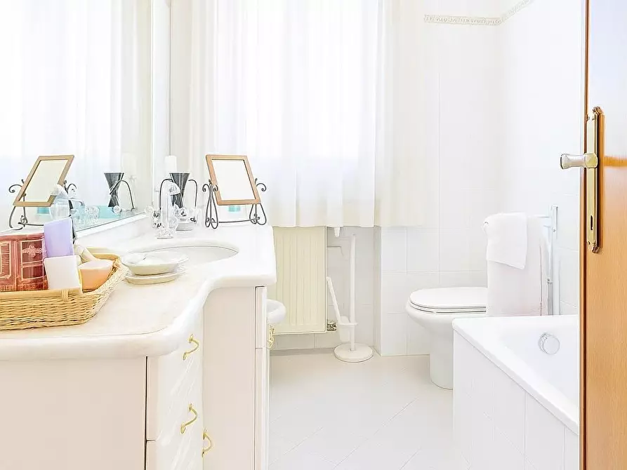 Immagine 7 di Casa bifamiliare in vendita  a Viareggio