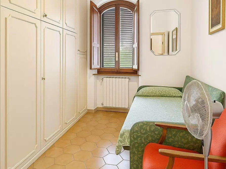 Immagine 8 di Casa bifamiliare in vendita  a Viareggio