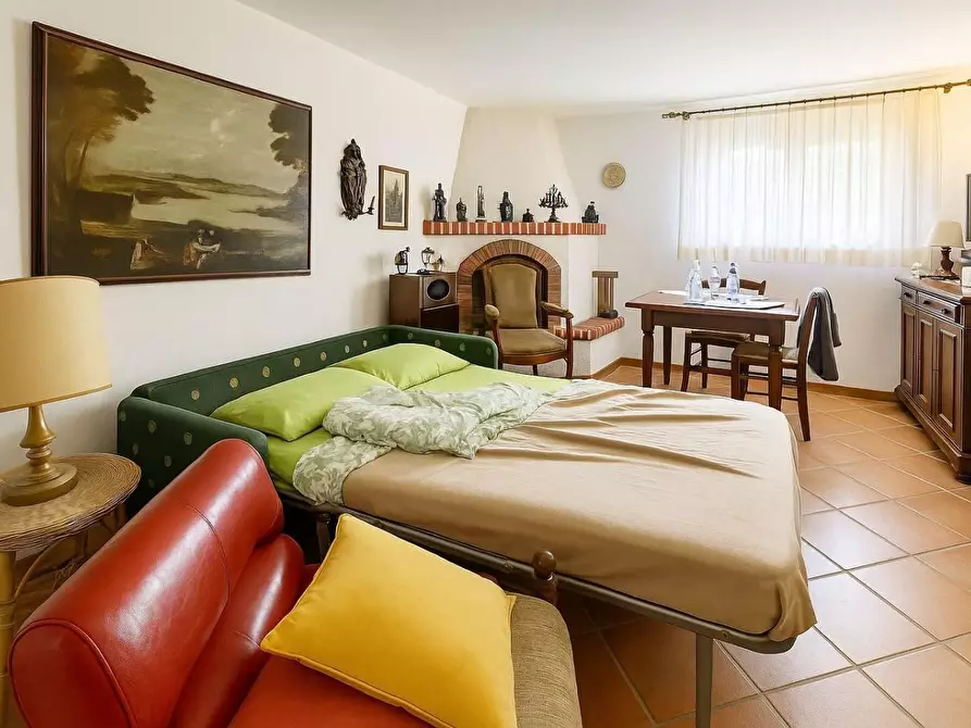 Immagine 6 di Casa bifamiliare in vendita  a Viareggio