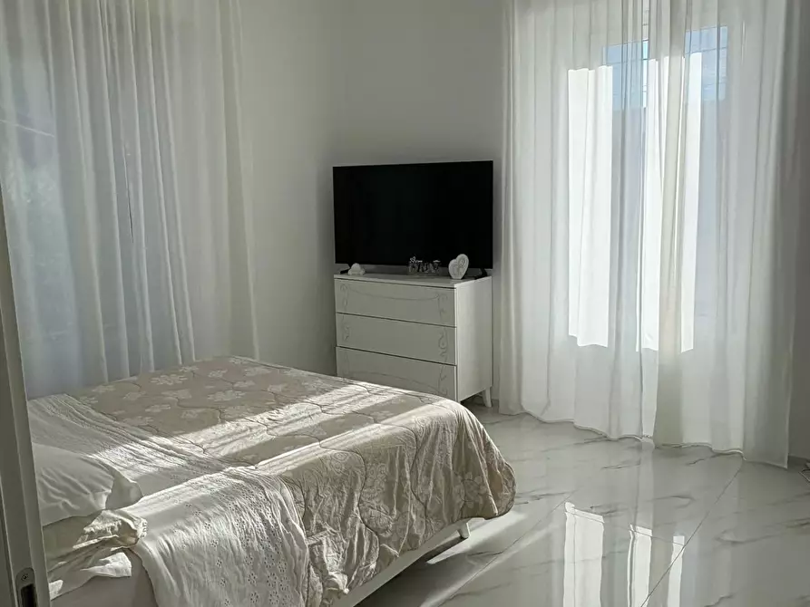 Immagine 7 di Appartamento in vendita  a Montignoso