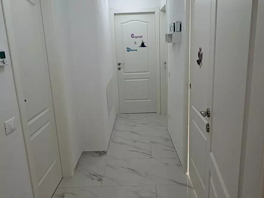 Immagine 17 di Appartamento in vendita  a Montignoso