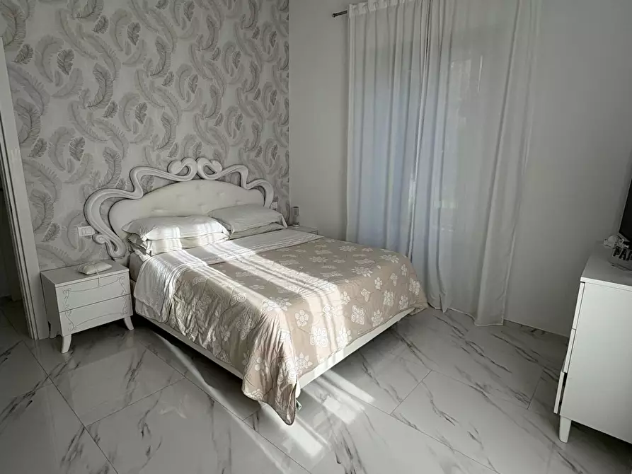 Immagine 6 di Appartamento in vendita  a Montignoso