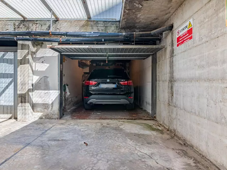 Immagine 37 di Appartamento in vendita  a Pisa