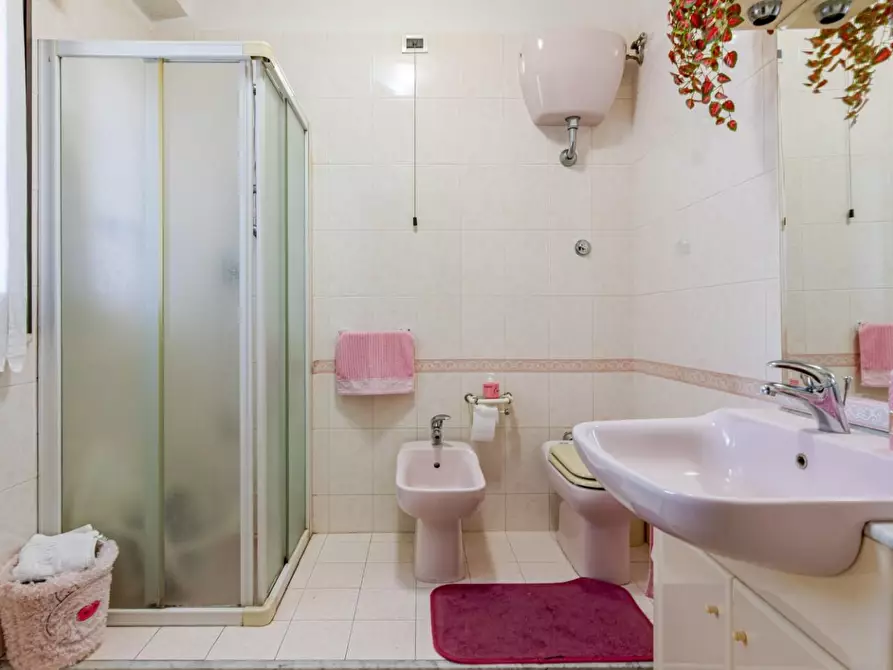 Immagine 6 di Appartamento in vendita  a Pisa