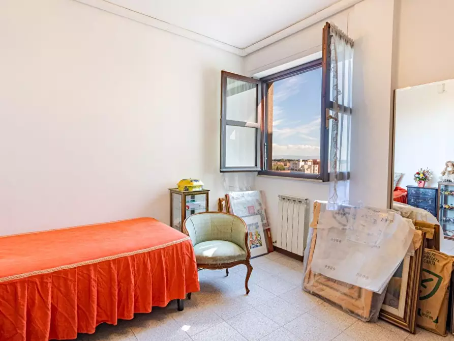 Immagine 17 di Appartamento in vendita  a Pisa