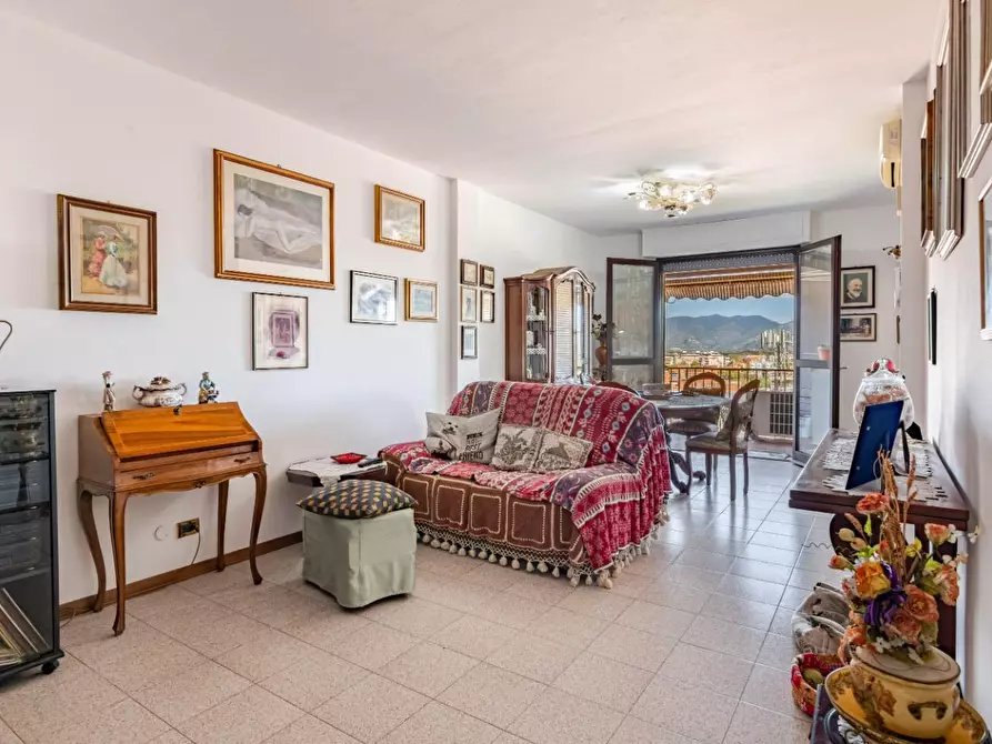 Immagine 21 di Appartamento in vendita  a Pisa