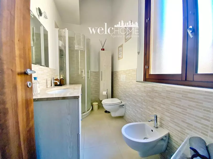 Immagine 27 di Appartamento in vendita  a Campi Bisenzio